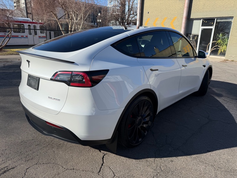 Tesla Model Y Performance 2023