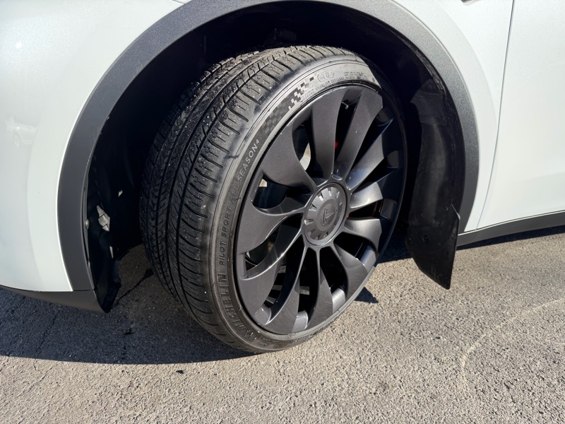 Tesla Model Y Performance 2023