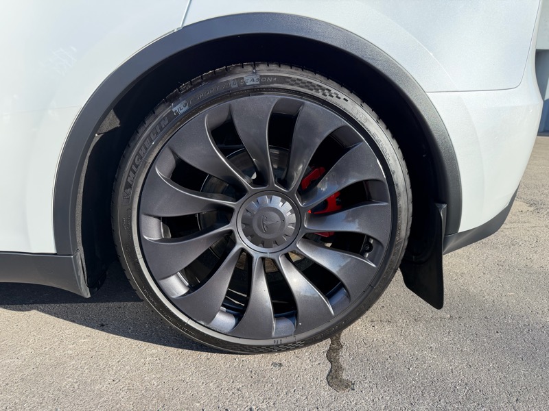 Tesla Model Y Performance 2023