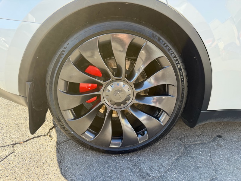 Tesla Model Y Performance 2023