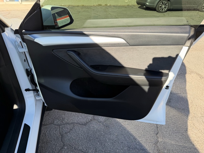 Tesla Model Y Performance 2023