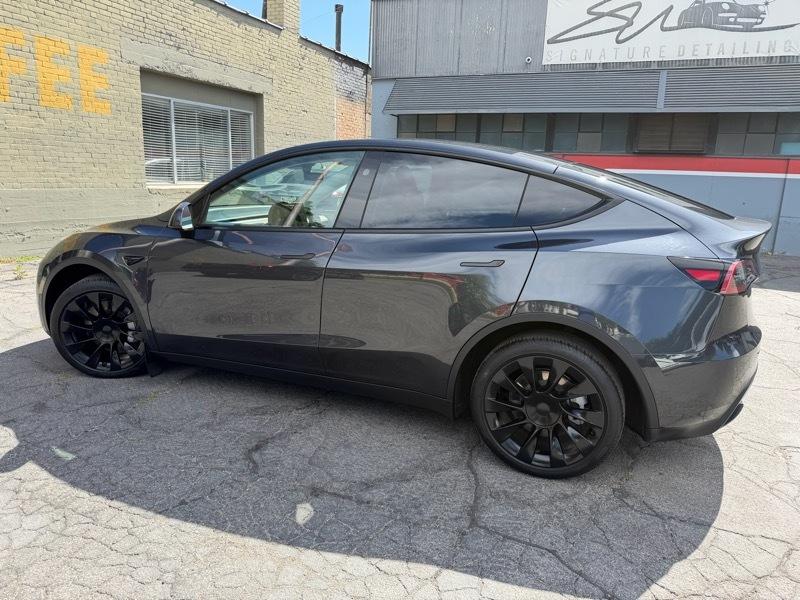 Tesla Model Y Long Range 2024