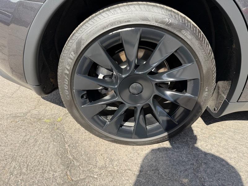 Tesla Model Y Long Range 2024