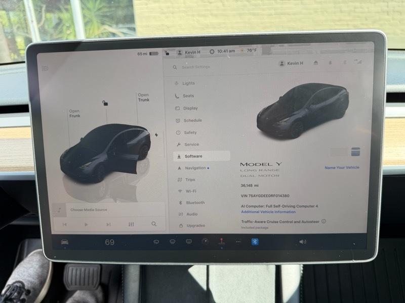 Tesla Model Y Long Range 2024