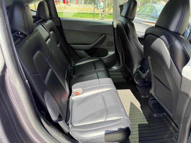 Tesla Model Y Long Range 2024