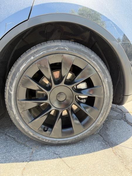 2024 Tesla Model Y Long Range - Photo 34