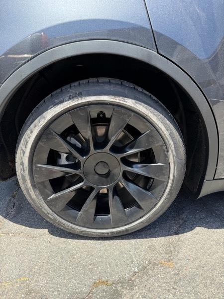 2024 Tesla Model Y Long Range - Photo 35