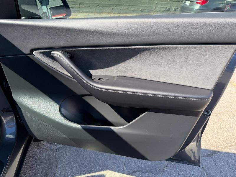 Tesla Model Y Long Range 2022