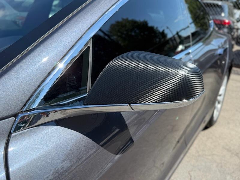 Tesla Model S  2020