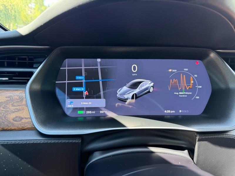 Tesla Model S  2020