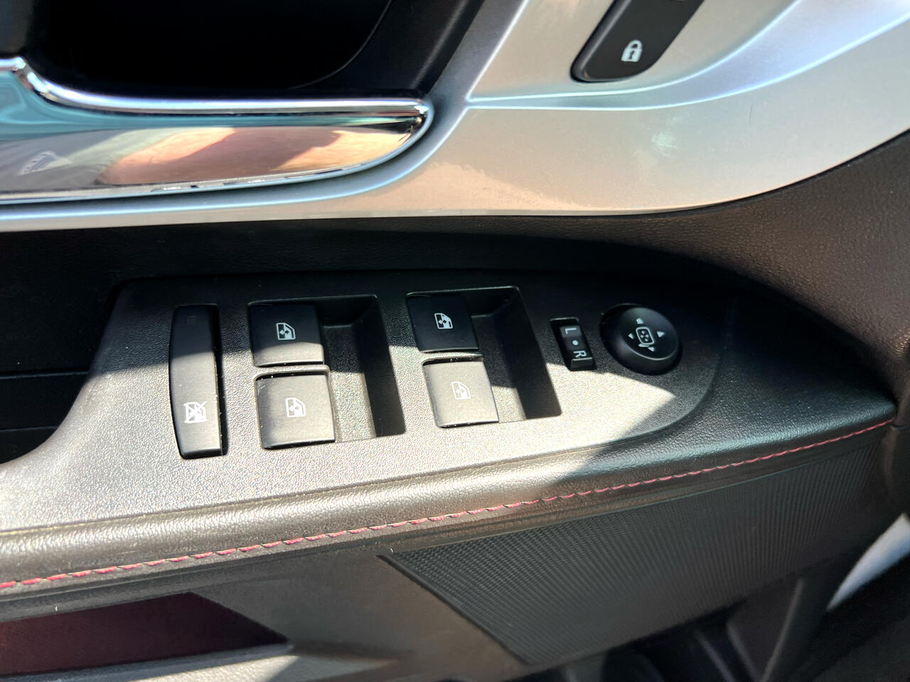 2015 Chevrolet Equinox LT photo 32