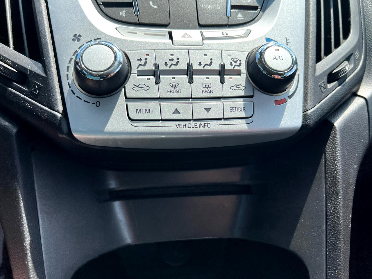 2015 Chevrolet Equinox LT photo 40