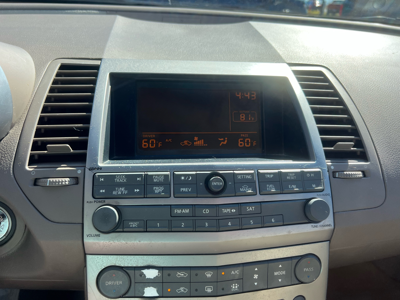 Nissan Maxima  2004 Nissan Maxima  2004