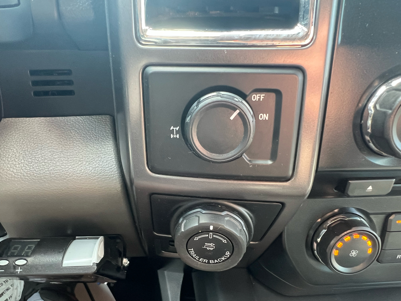 2016 Ford F-150 photo 29