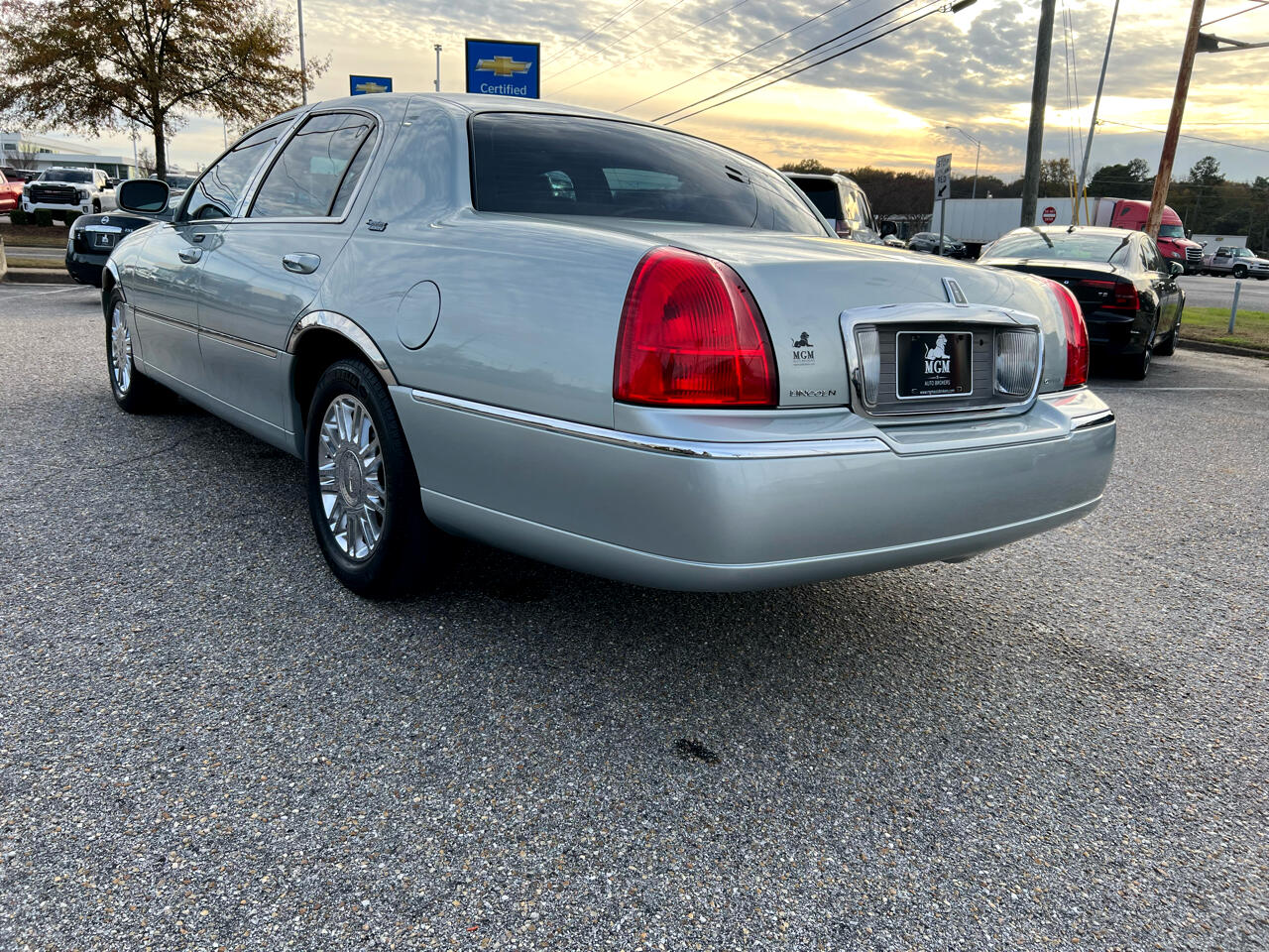 Lincoln Town Car  2007