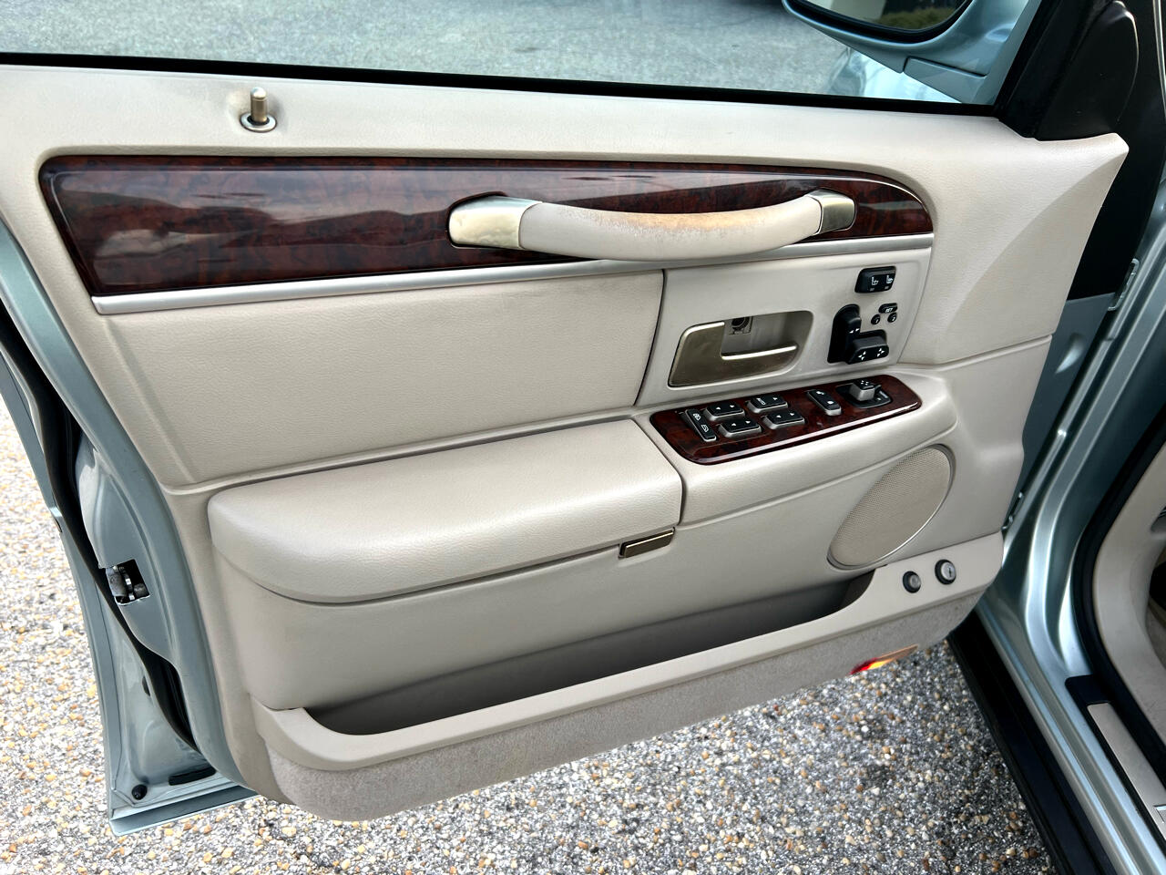 Lincoln Town Car  2007