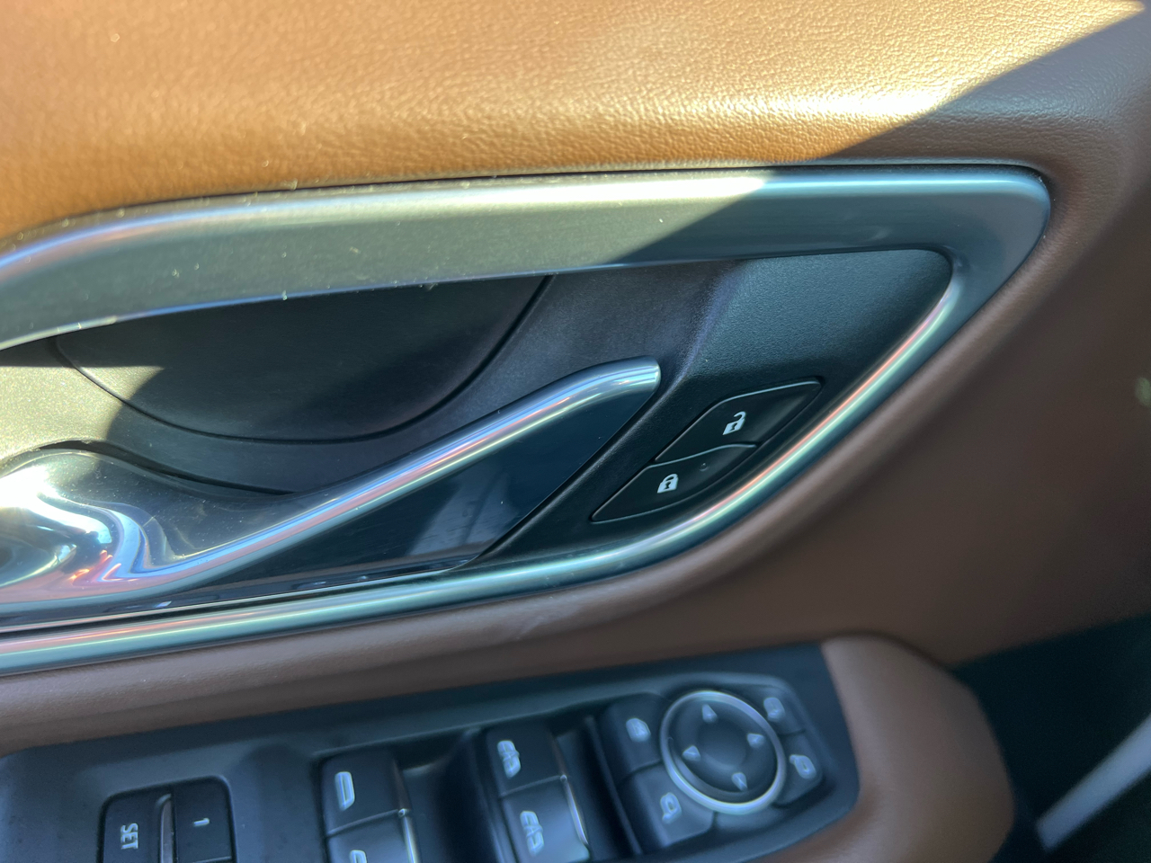 Chevrolet Suburban  2021