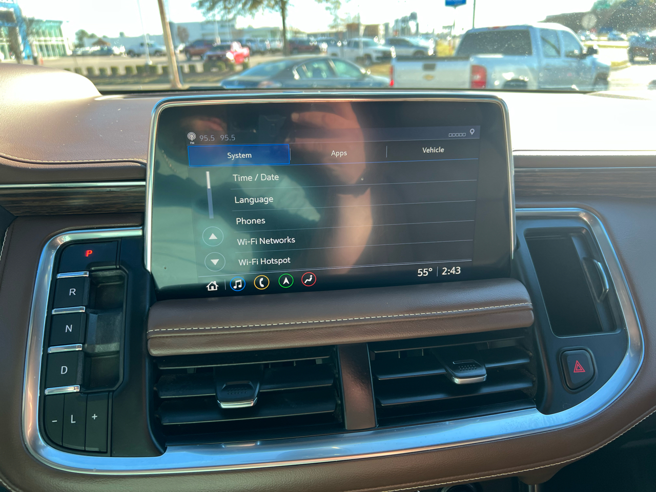 Chevrolet Suburban  2021