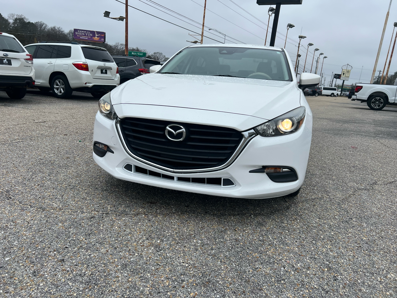 Mazda Mazda3 4-Door  2018