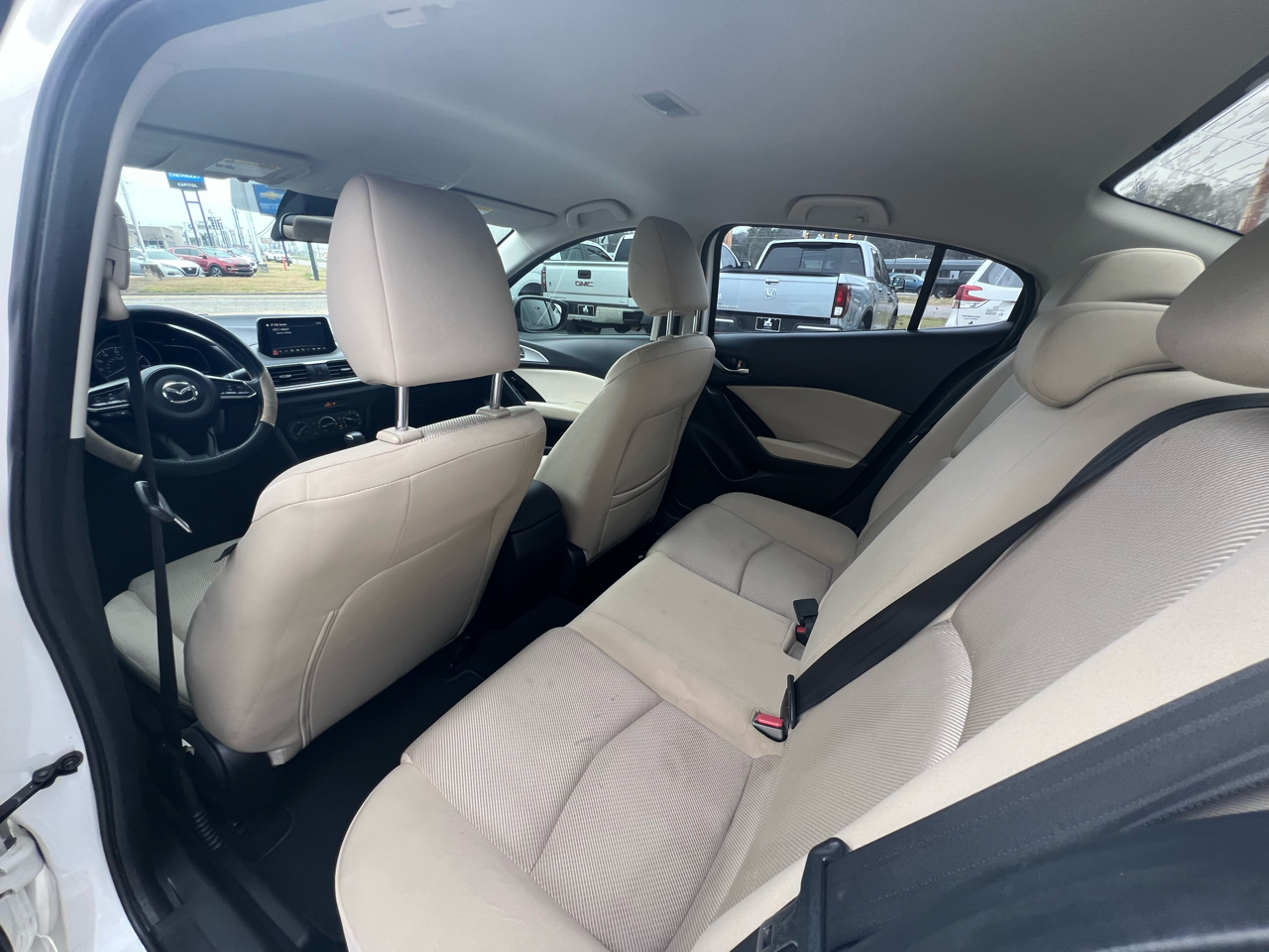 Mazda Mazda3 4-Door  2018