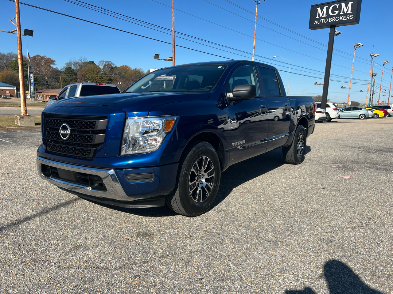 Nissan Titan SV Crew Cab 2024