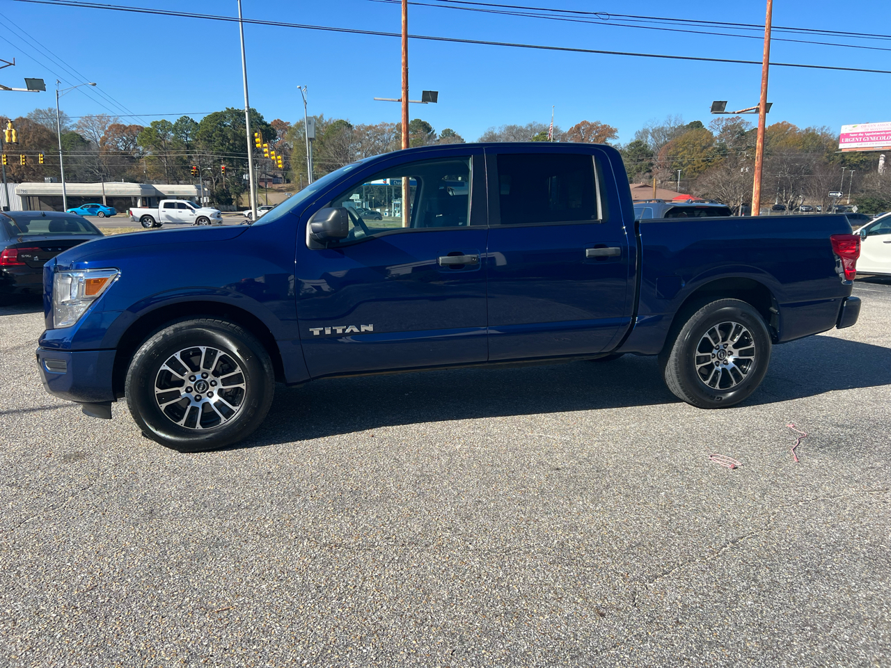 Nissan Titan SV Crew Cab 2024