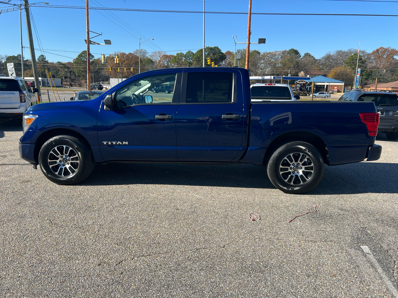 Nissan Titan SV Crew Cab 2024