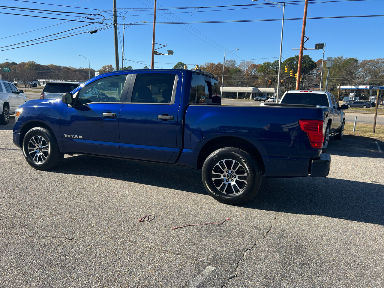 Nissan Titan SV Crew Cab 2024