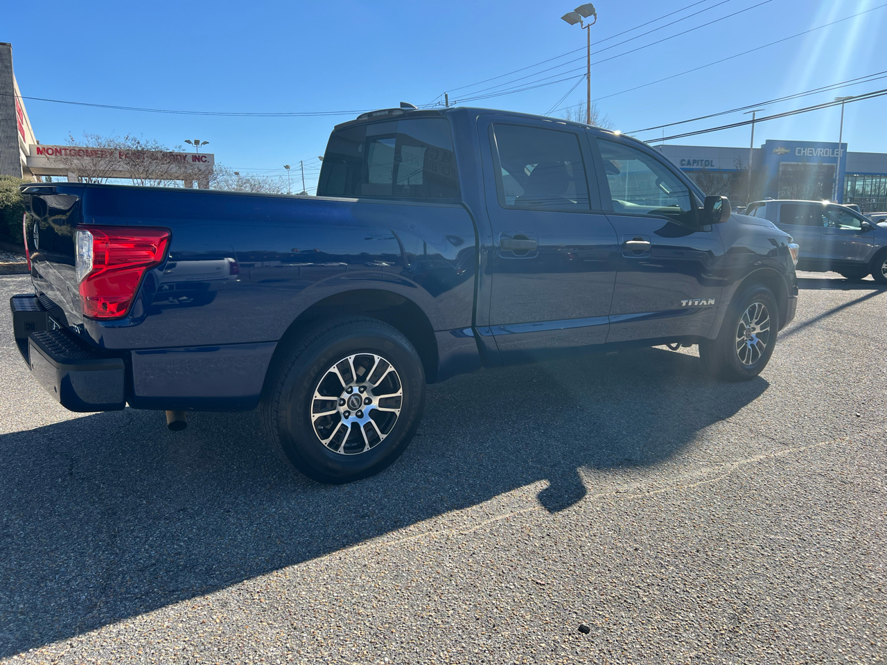 Nissan Titan SV Crew Cab 2024