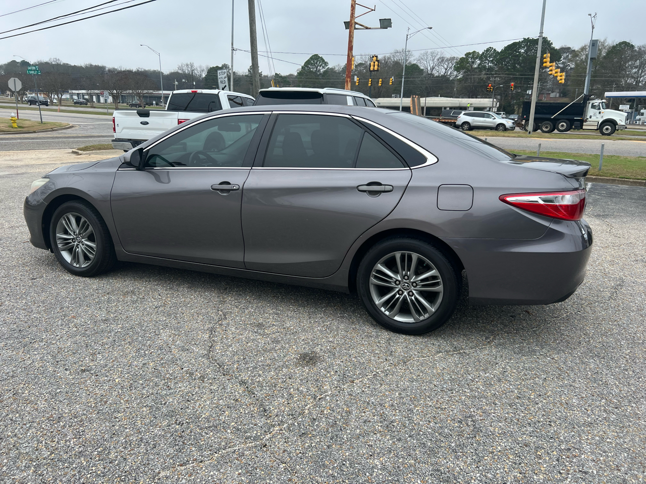 Toyota Camry SE 2015