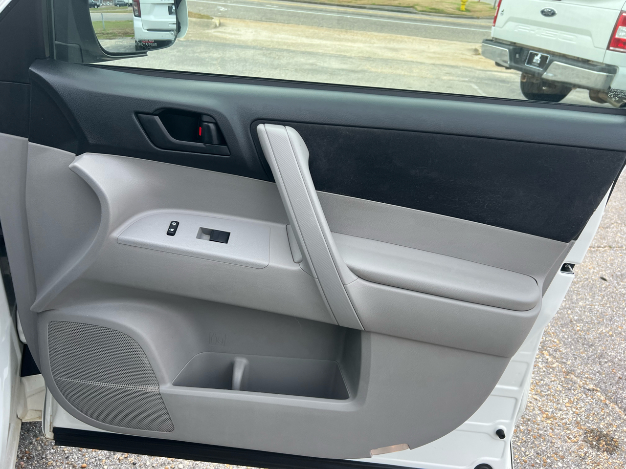 Toyota Highlander Limited V6 4WD 2010