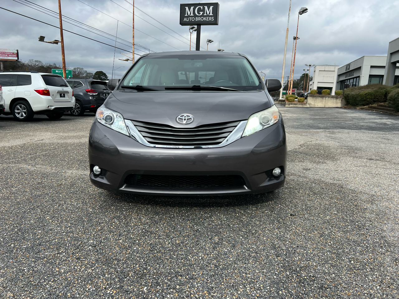 Toyota Sienna  2014
