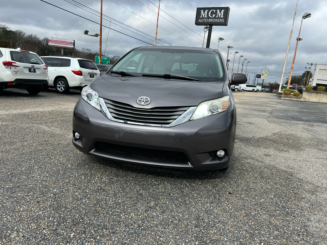 Toyota Sienna  2014