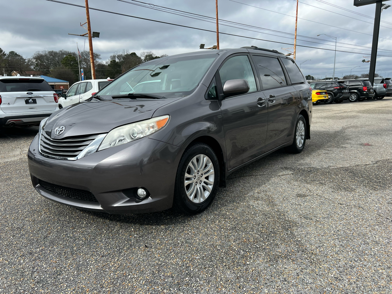 Toyota Sienna  2014