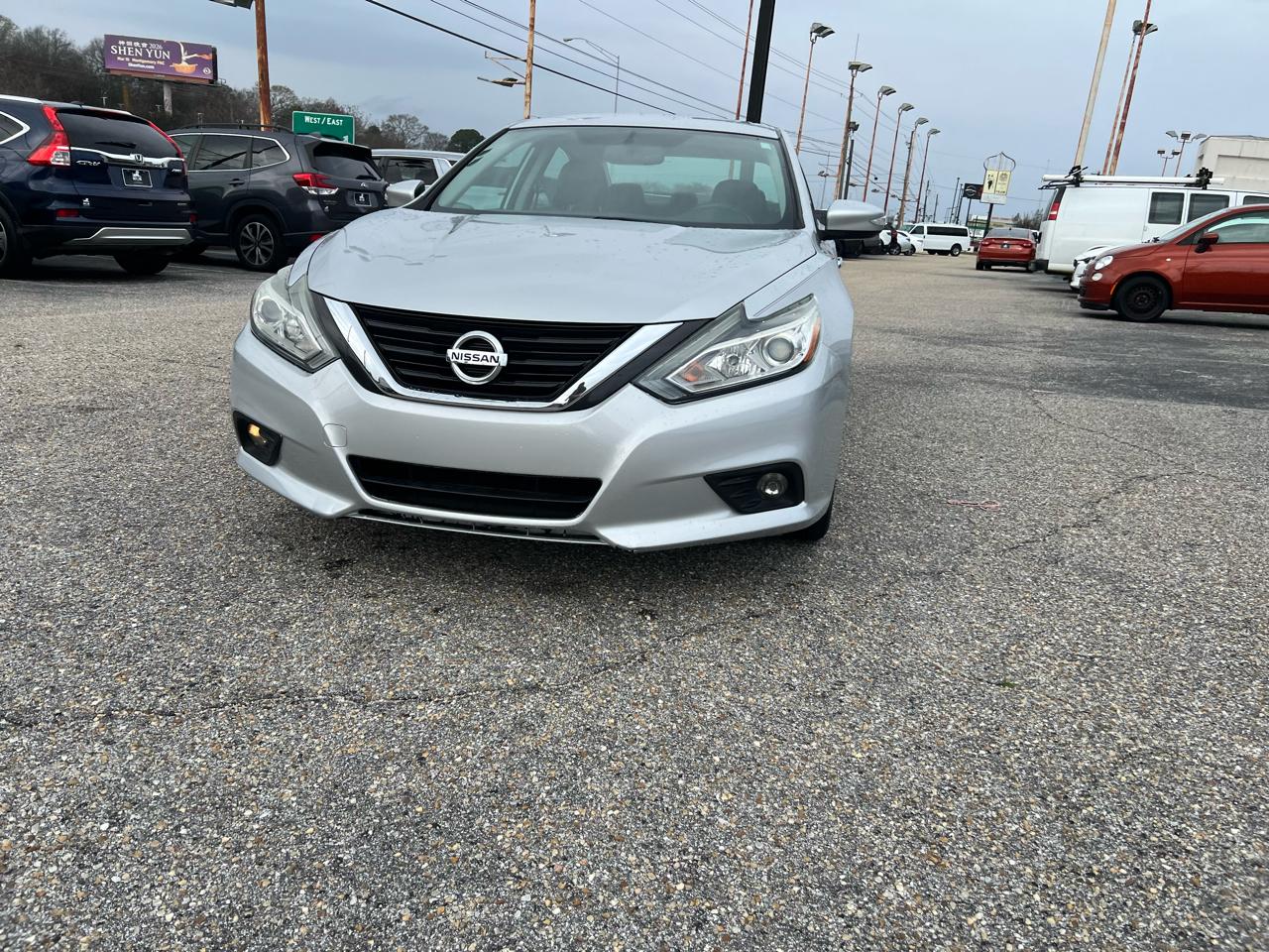 Nissan Altima  2018