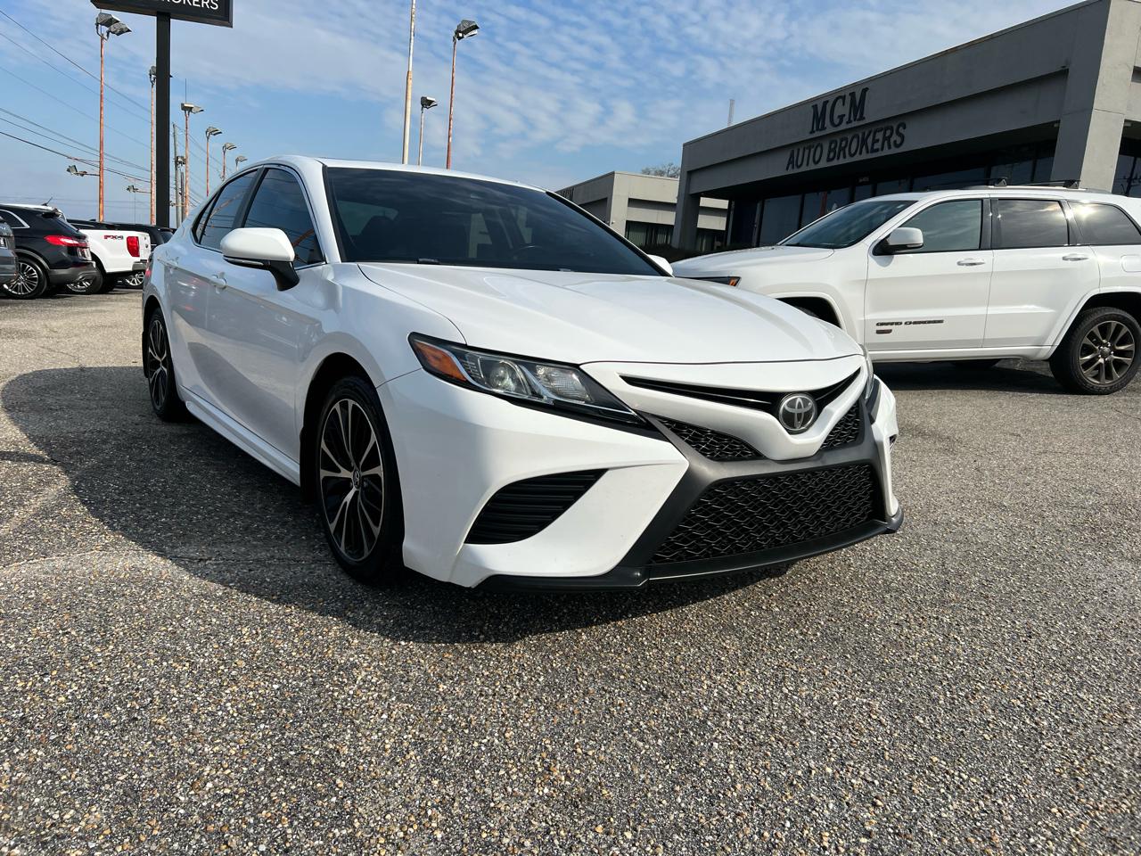 Toyota Camry SE 2018