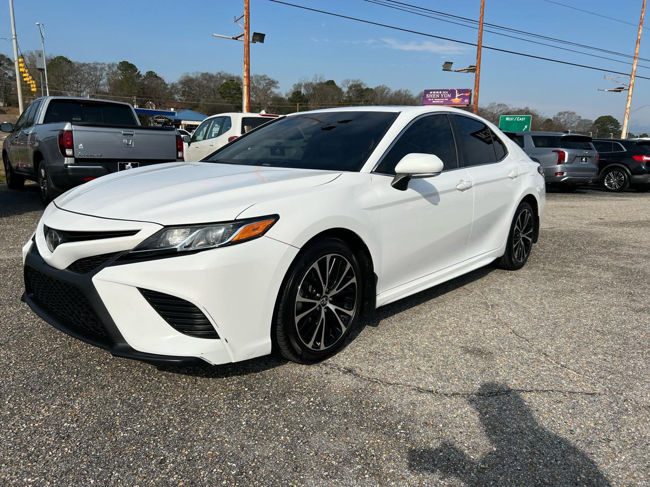 Toyota Camry SE 2018