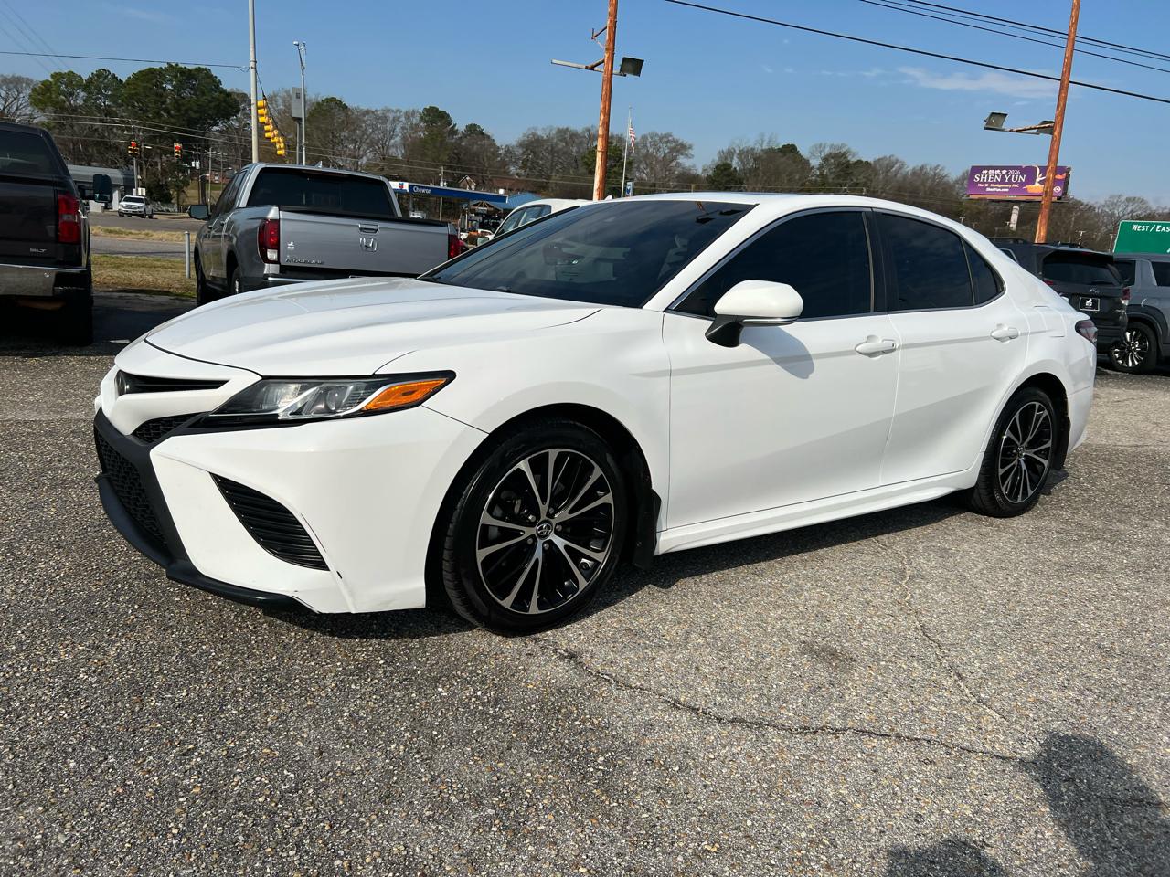 Toyota Camry SE 2018