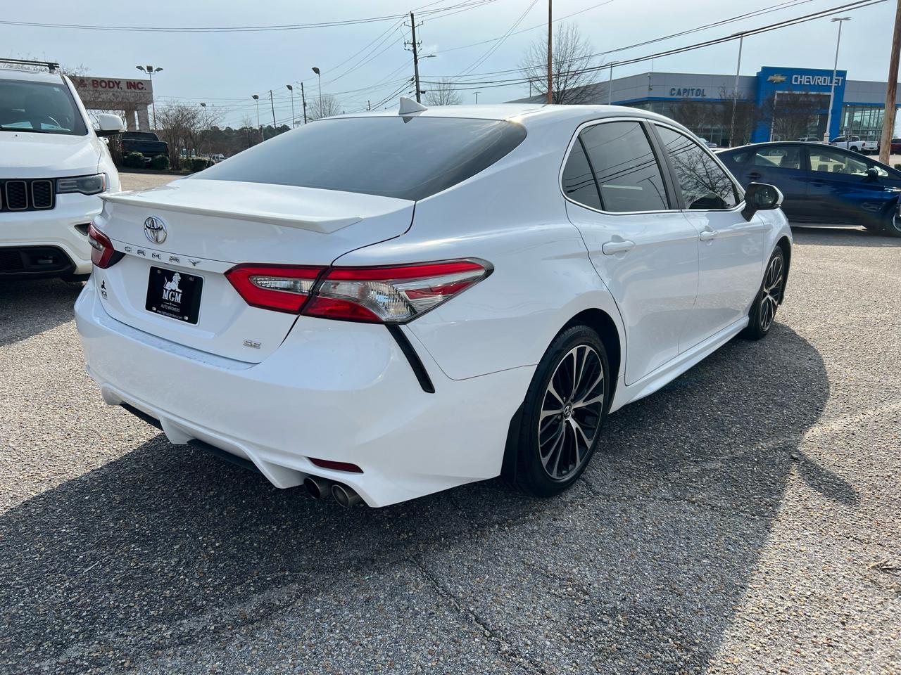 Toyota Camry SE 2018