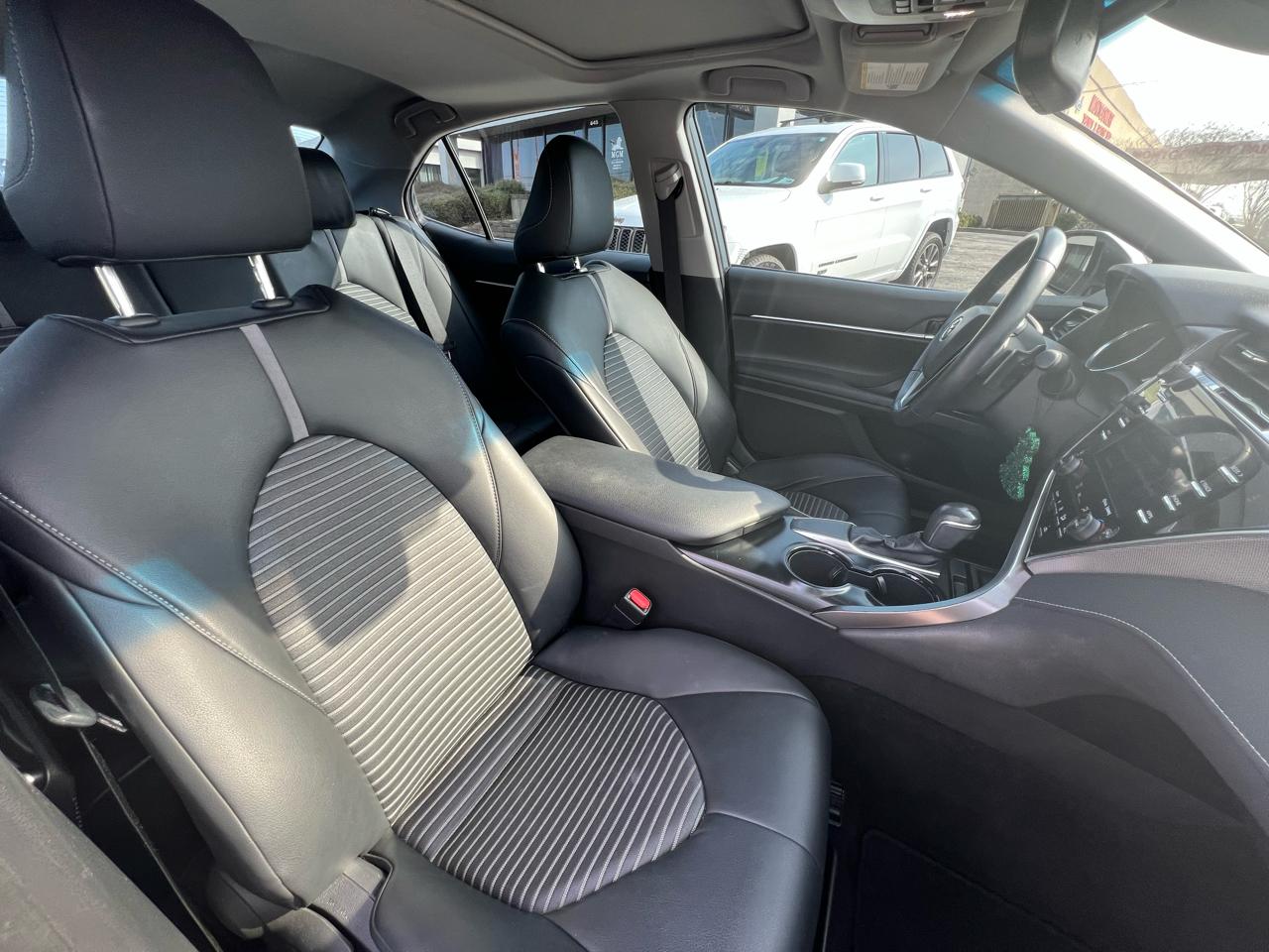 Toyota Camry SE 2018