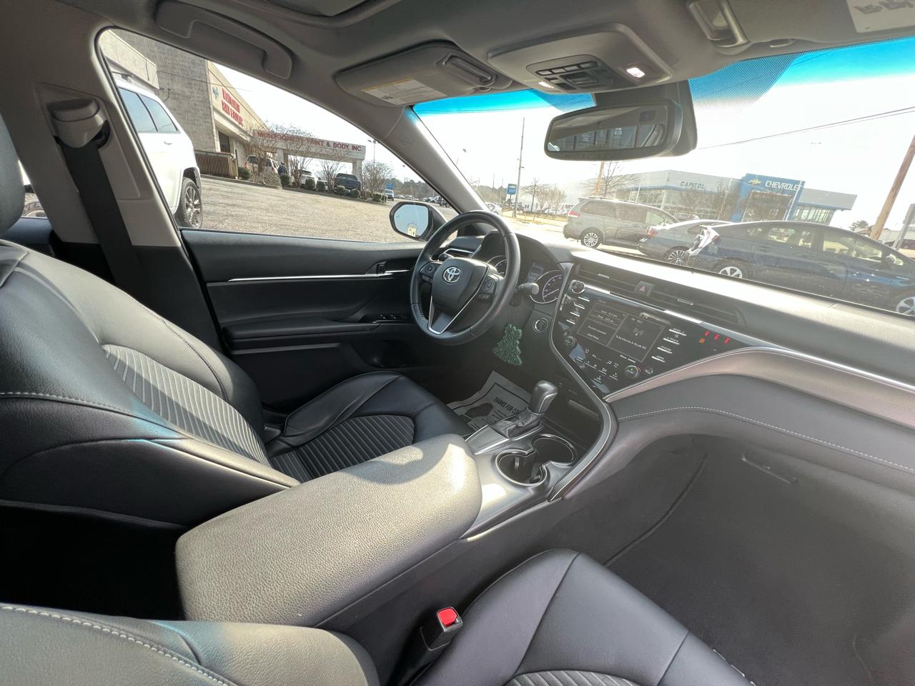 Toyota Camry SE 2018