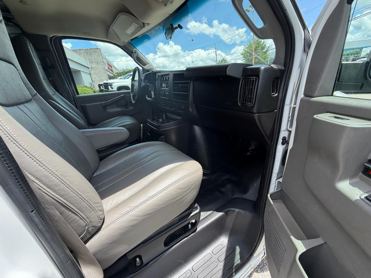 Chevrolet Express Cargo Van  2017