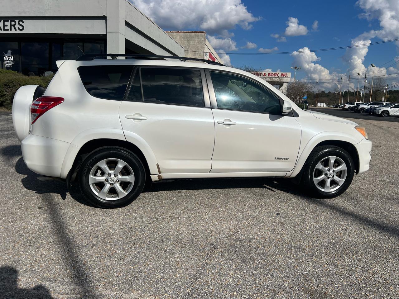 Toyota RAV4  2010