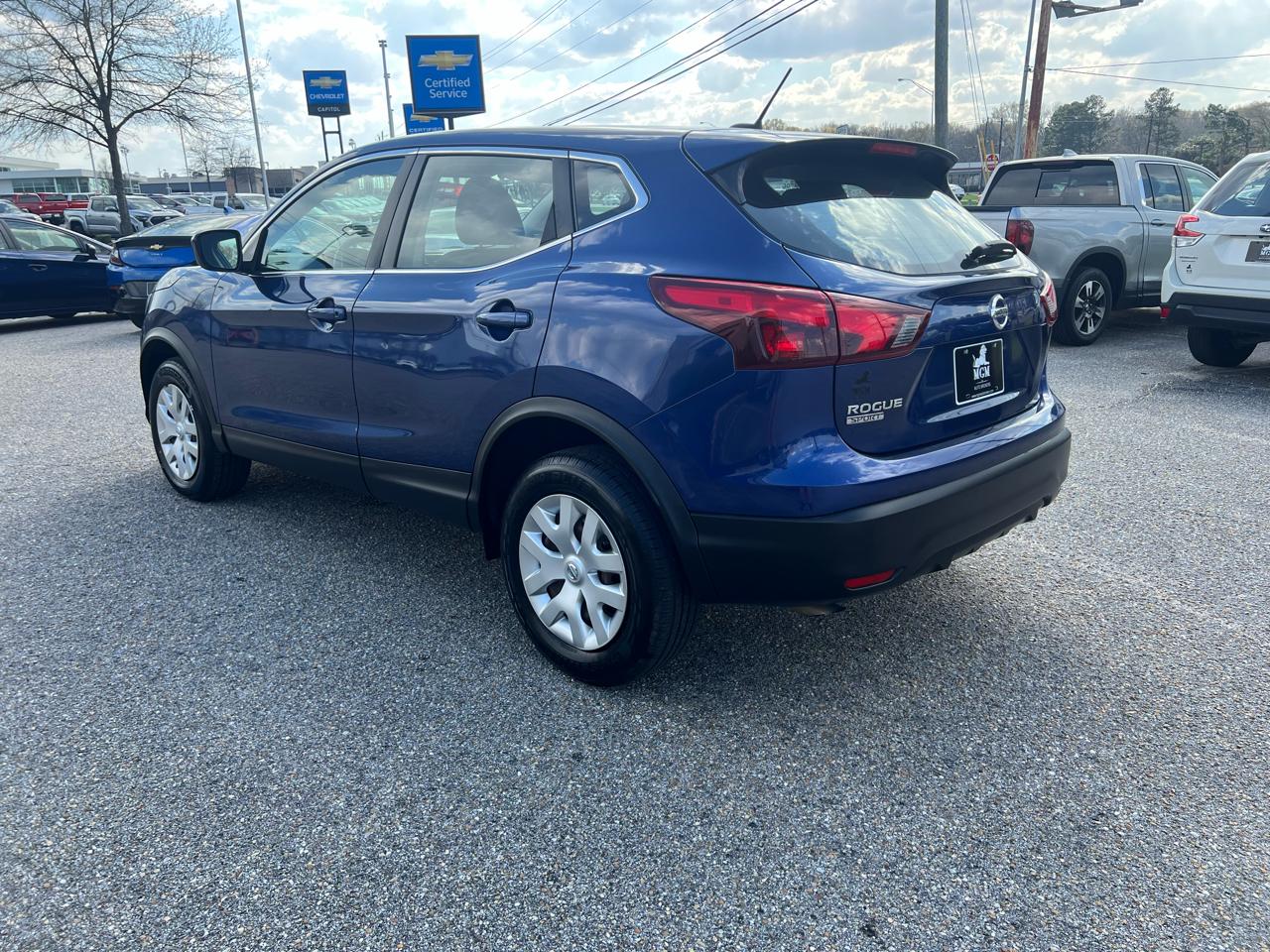 Nissan Rogue Sport  2019