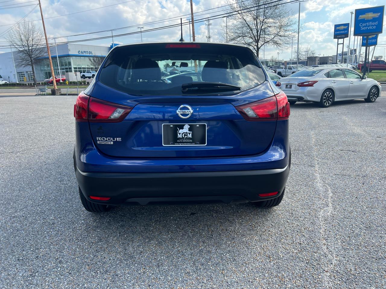Nissan Rogue Sport  2019