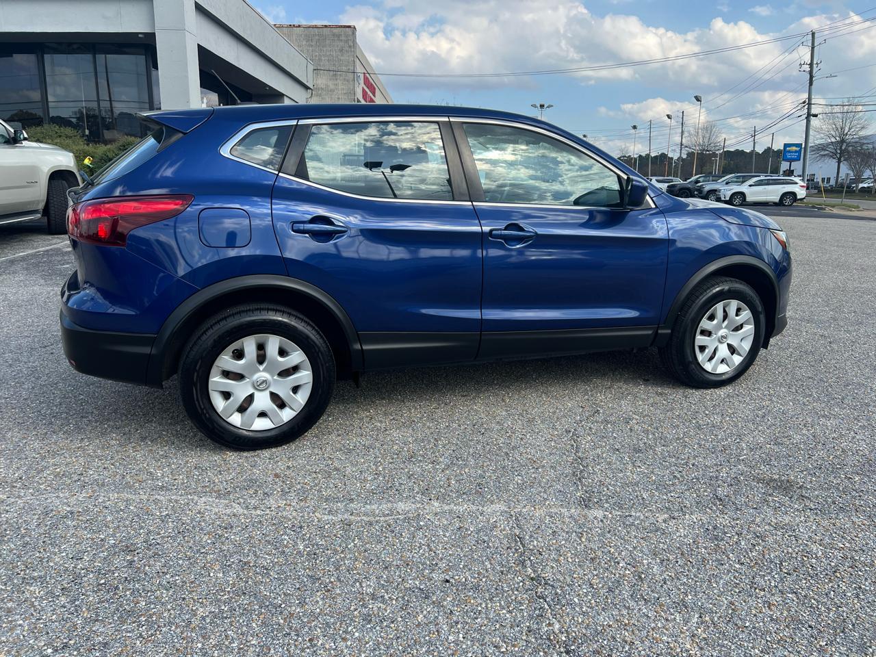 Nissan Rogue Sport  2019