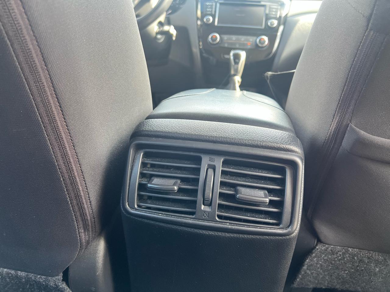 Nissan Rogue Sport  2019