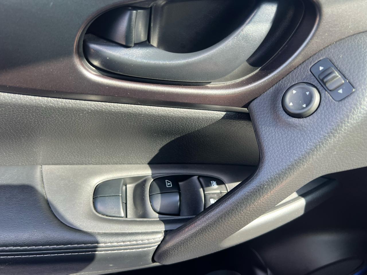 Nissan Rogue Sport  2019