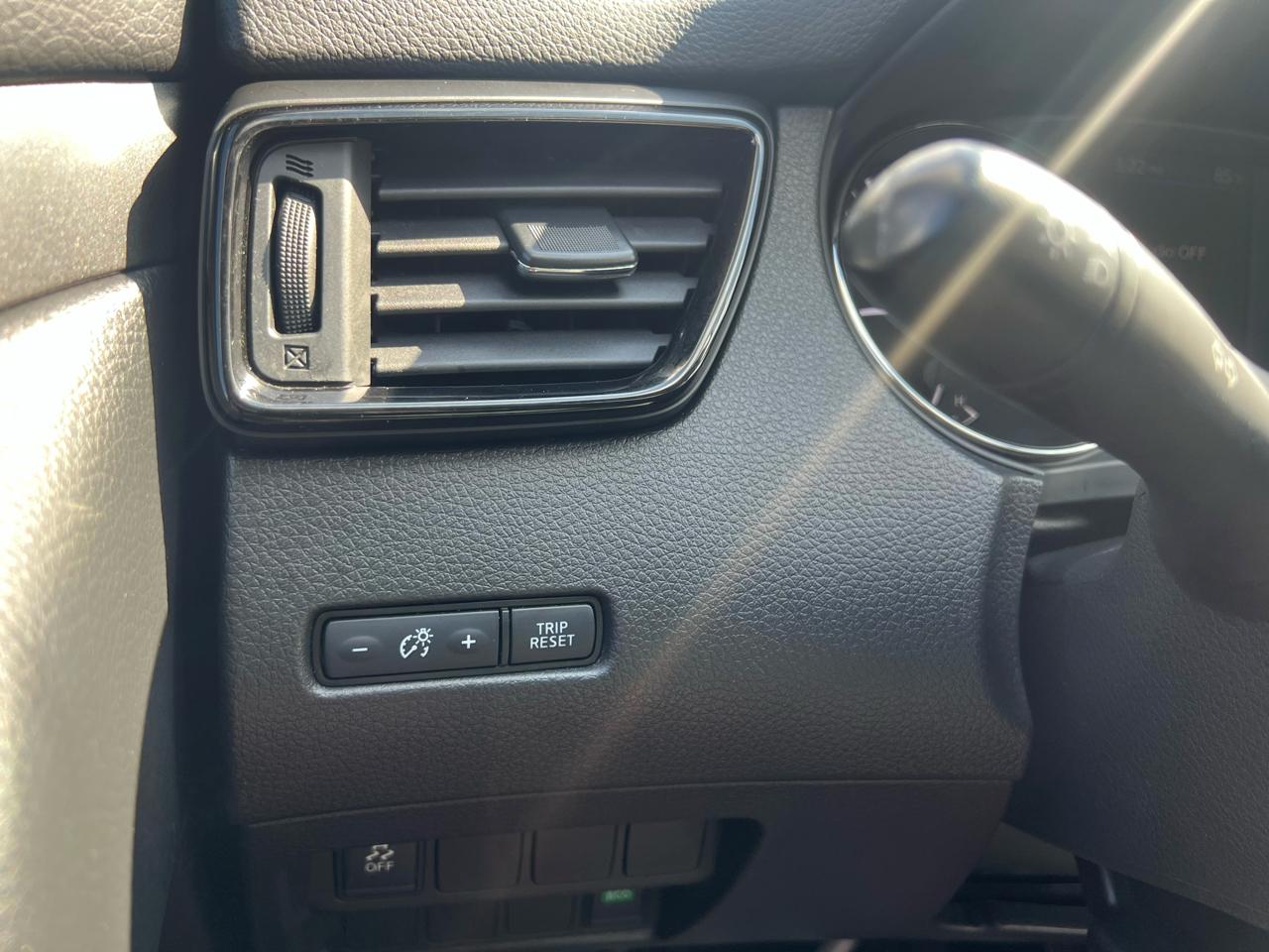 Nissan Rogue Sport  2019