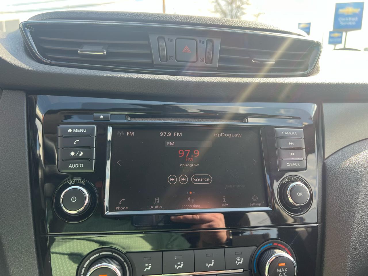 Nissan Rogue Sport  2019